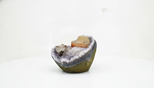 Aurelia · Amethyst Cupcake with Hexagonal Orange Calcite | Amethystore