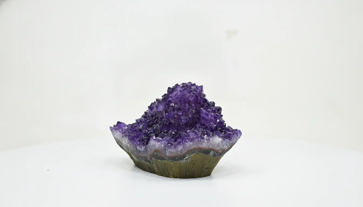 Fennel · Amethyst Cupcake with Formations - view 5