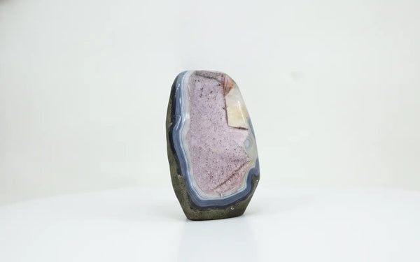 Alba · Rainbow Amethyst in White