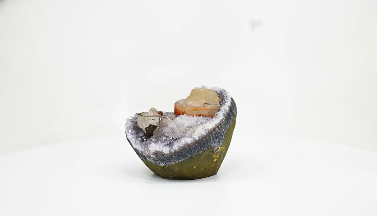 Aurelia · Amethyst Cupcake with Hexagonal Orange Calcite | Amethystore