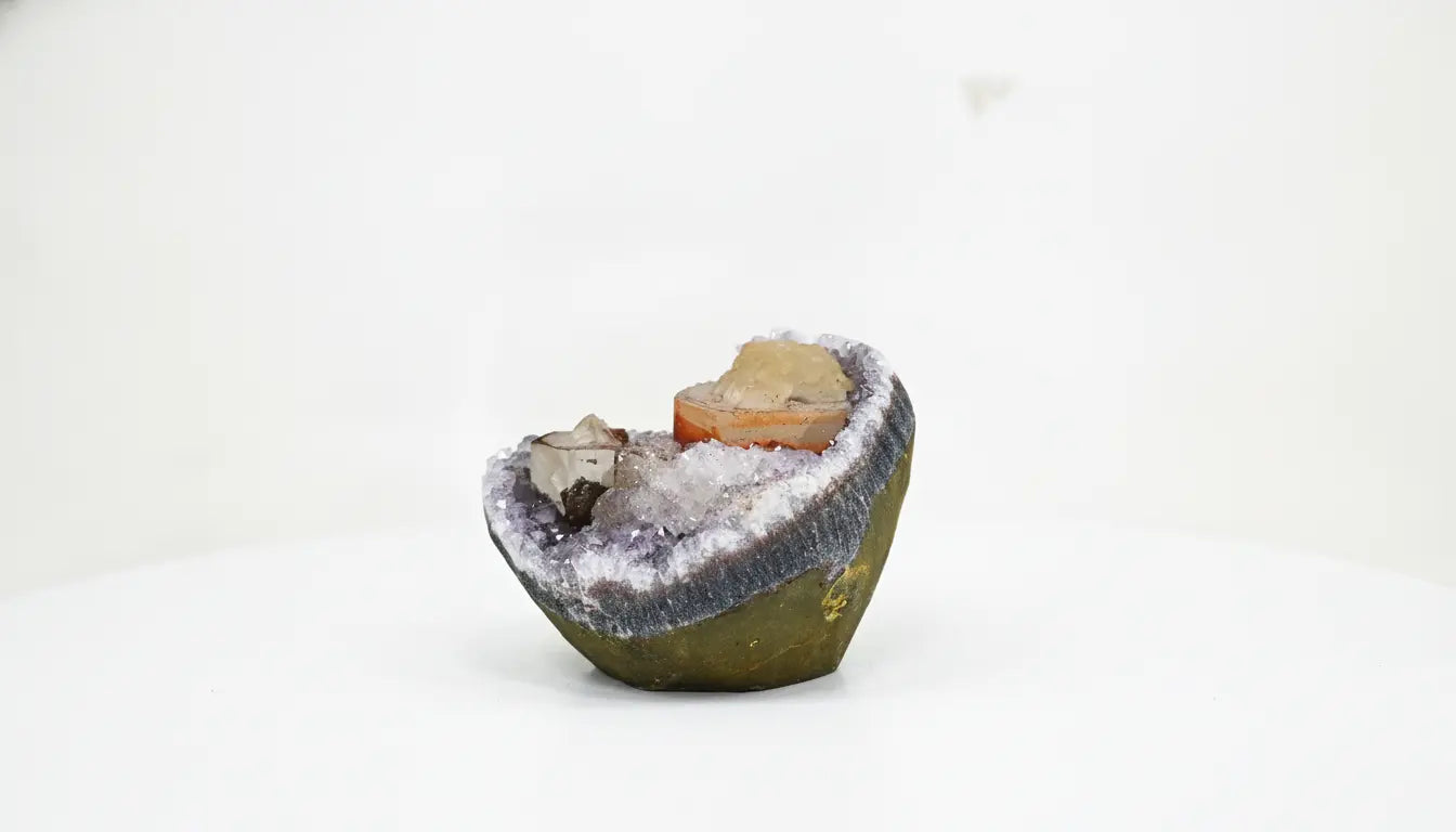 Aurelia · Amethyst Cupcake with Hexagonal Orange Calcite | Amethystore