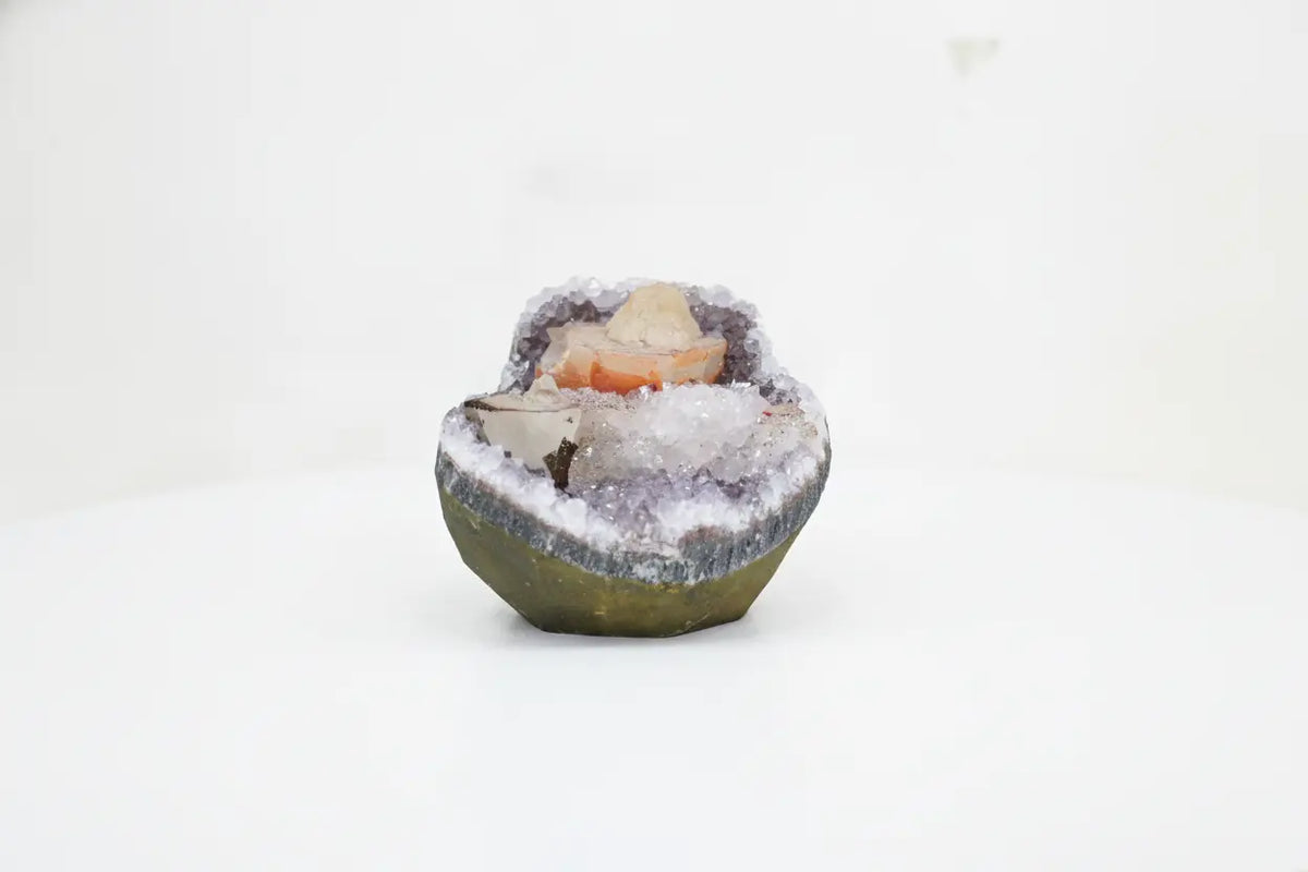 Aurelia · Amethyst Cupcake with Hexagonal Orange Calcite - view 3