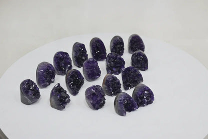 Cameo · Mini Cut-Base Amethyst, Extra Quality - view 2