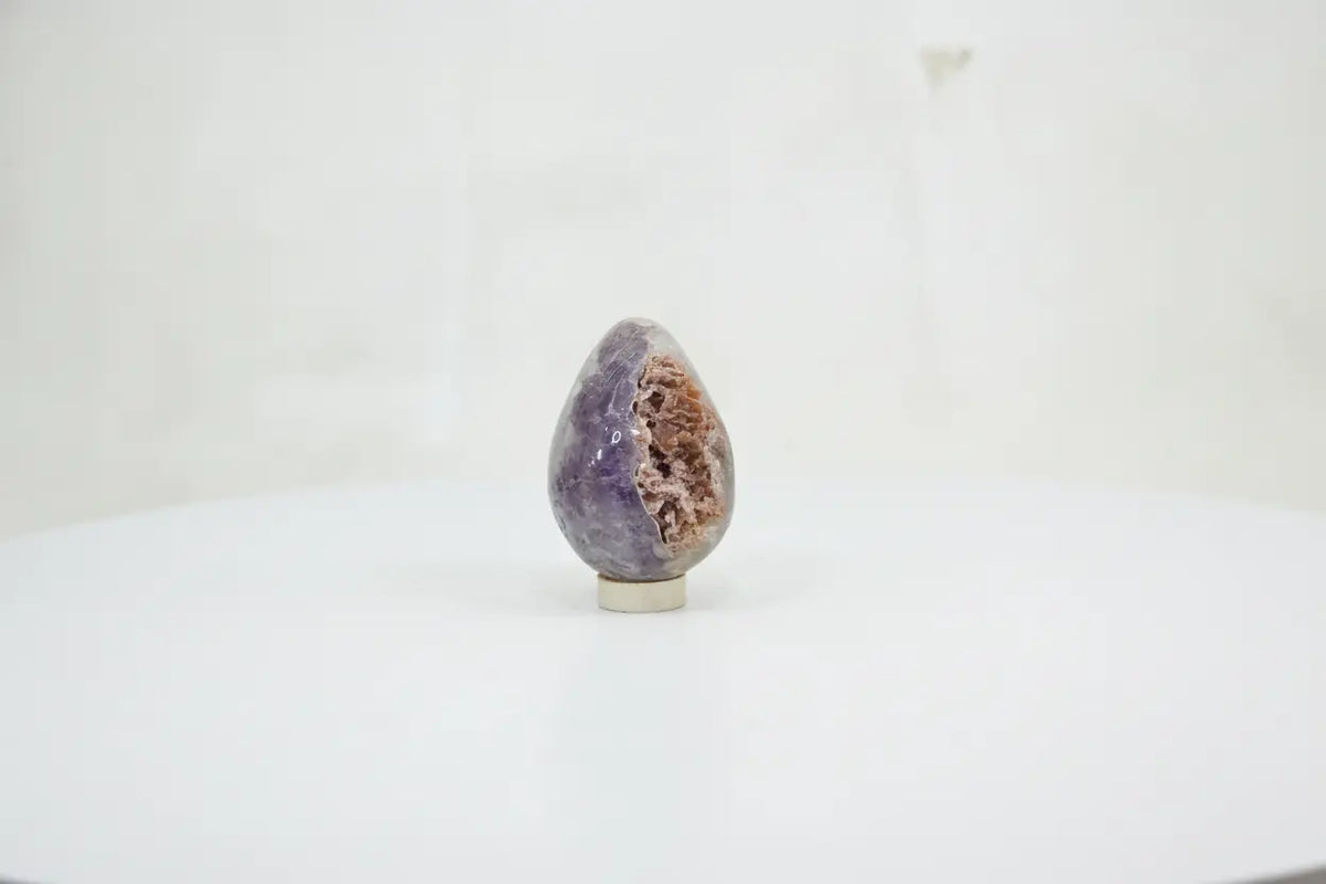 Ceto · Amethyst Egg with Stalactites - view 3