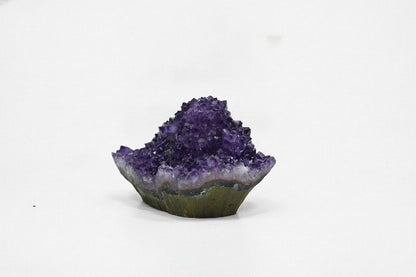 Fennel · Amethyst Cupcake with Formations - view 4