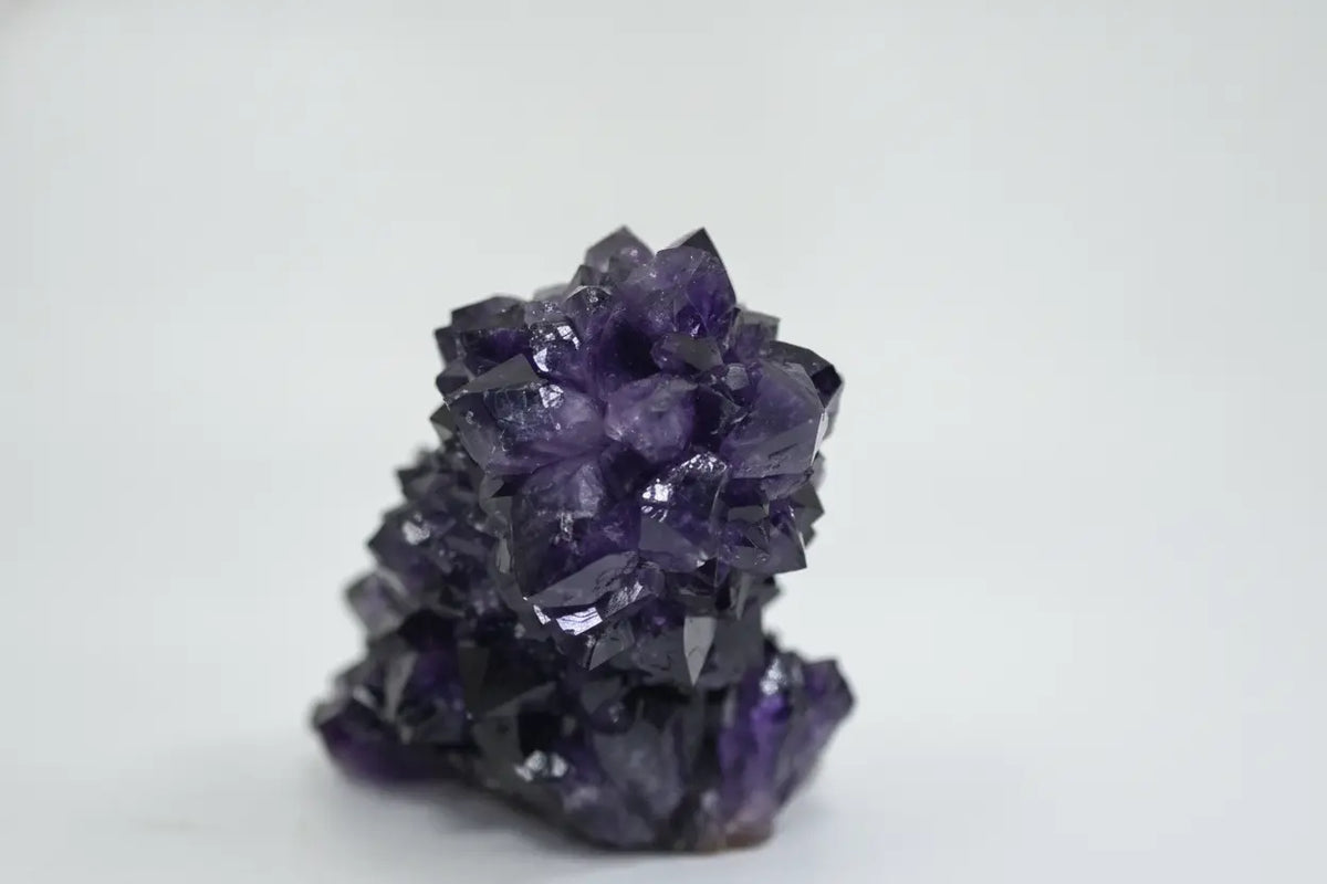 Hydra · Raw Amethyst with Formations and Stalactite - view 3