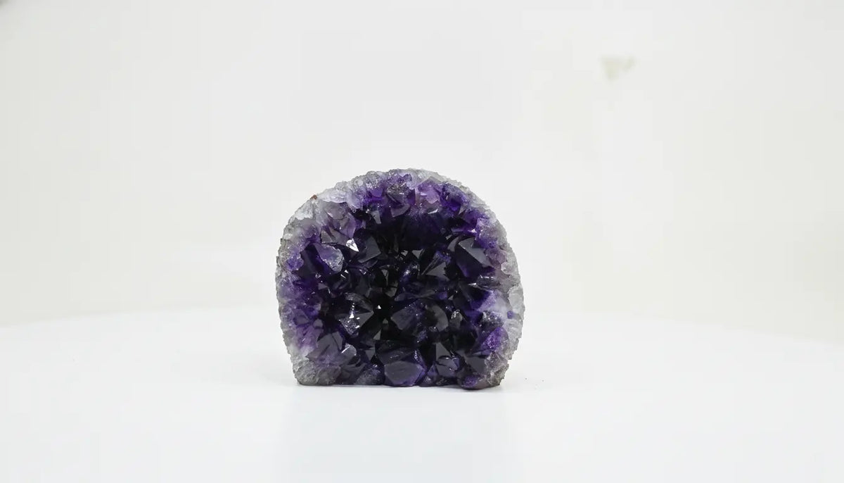 Mesa · Cut-Base Amethyst, Extra Quality | Amethystore