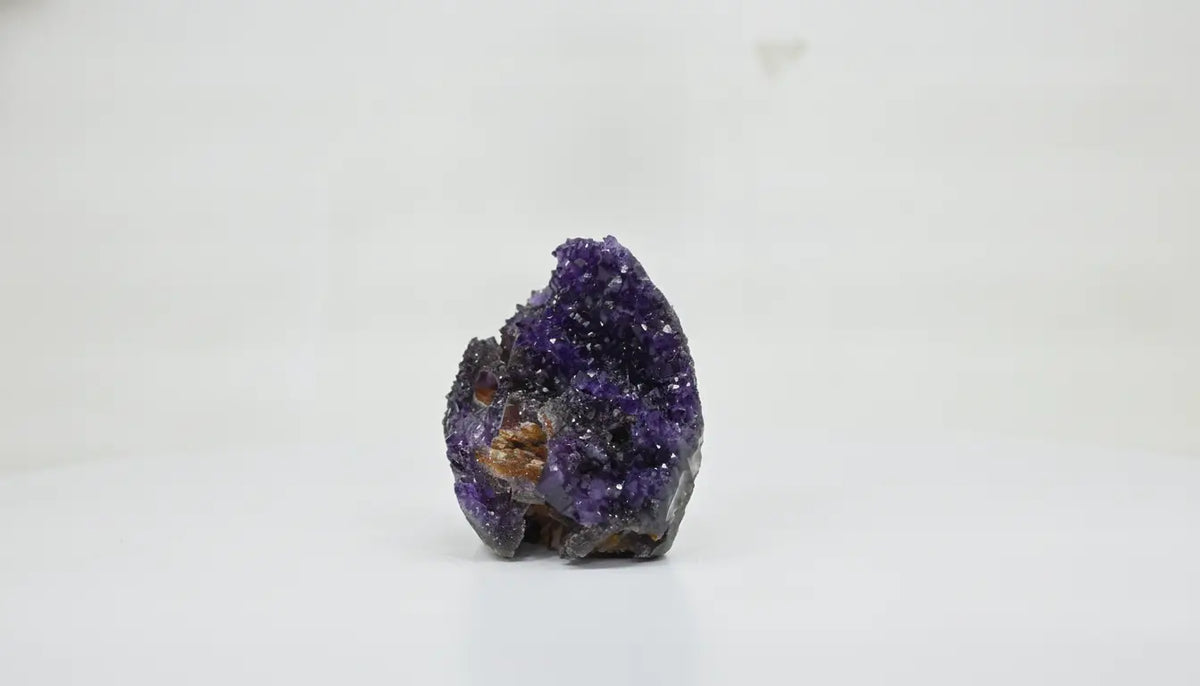 Vela · Amethyst Piece with Calcite, Extra Quality - view 5